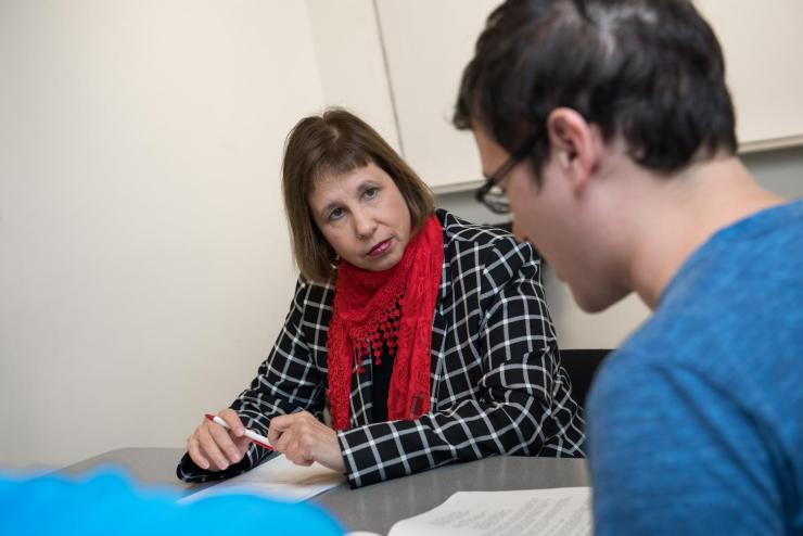 Image of supervisor advising student